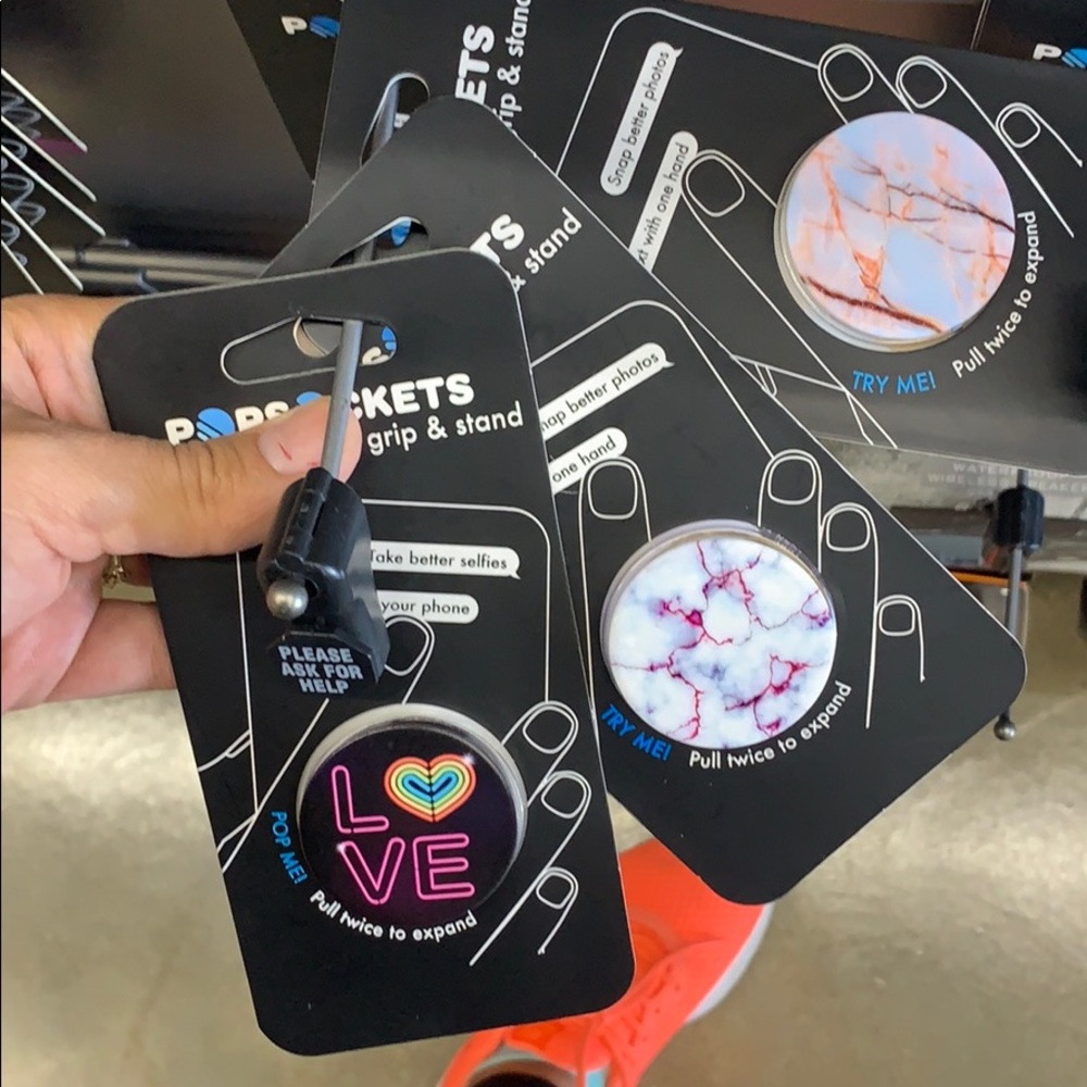 Pop sockets - Picture 3 of 6